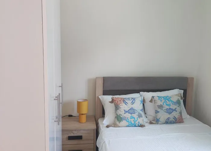 Sea Breeze 302